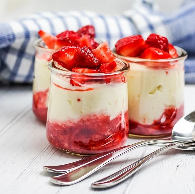 Keto Strawberry Cheesecake – Creamy Low-Carb Strawberry Dessert 1 151